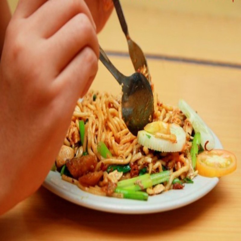 Bami goreng met kippenlever