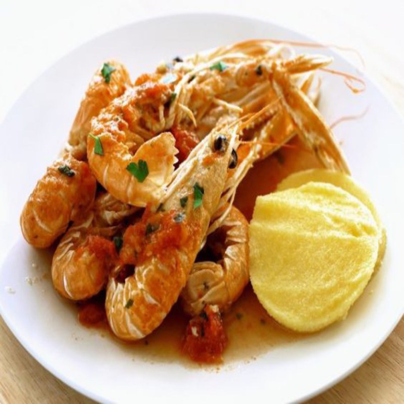 Langoustinen in tomaten saus